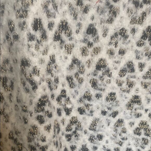 Women's gold, black and white Sweater - Picture 3 of 4